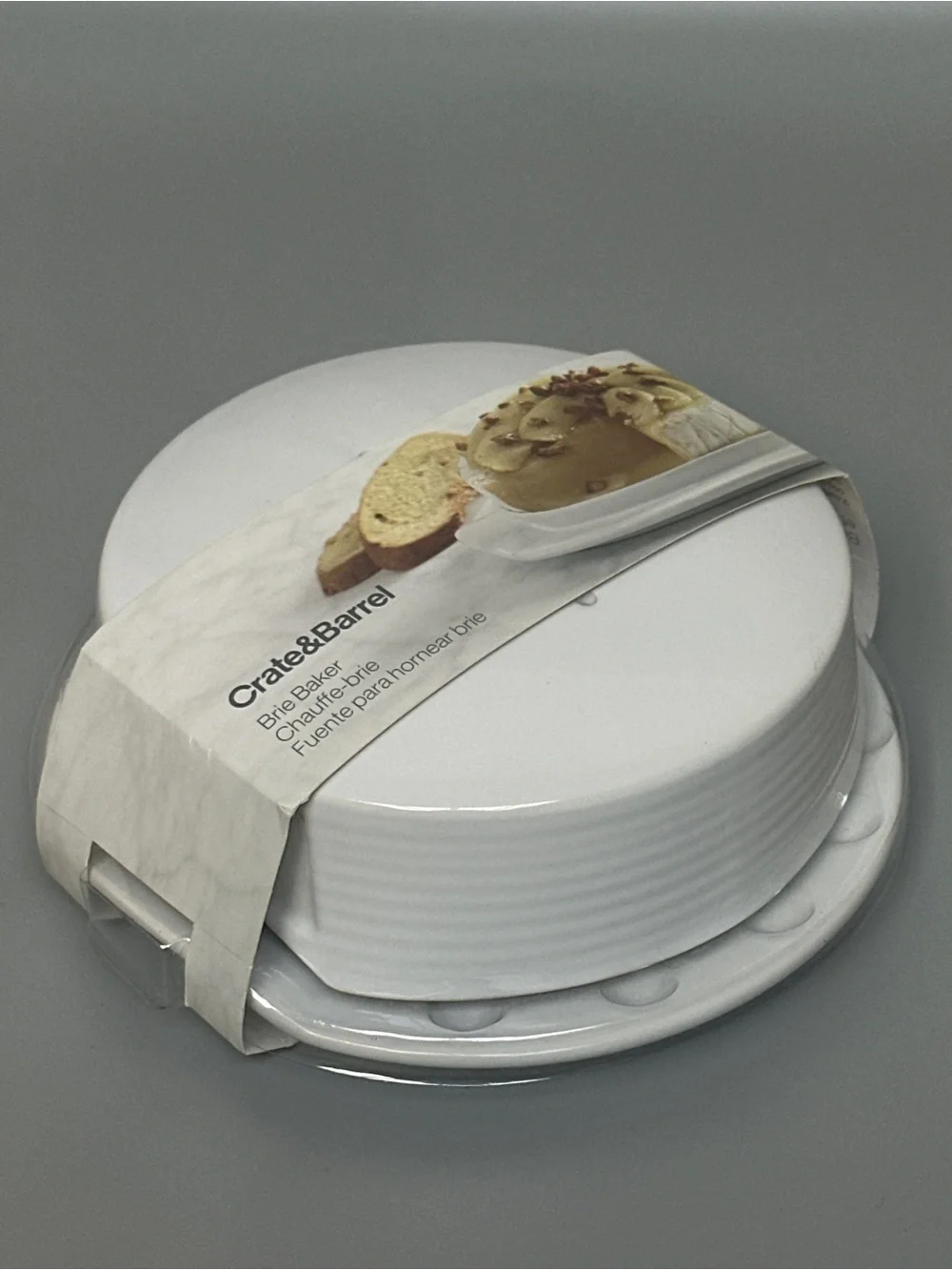 Crate & Barrel White Ceramic Brie Baker with Serving Tray Cheese Baking Dish NWT